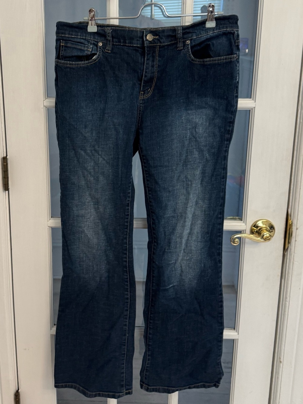BCBG PARIS Women’s Dark Wash Boot Cut Jeans Size 14